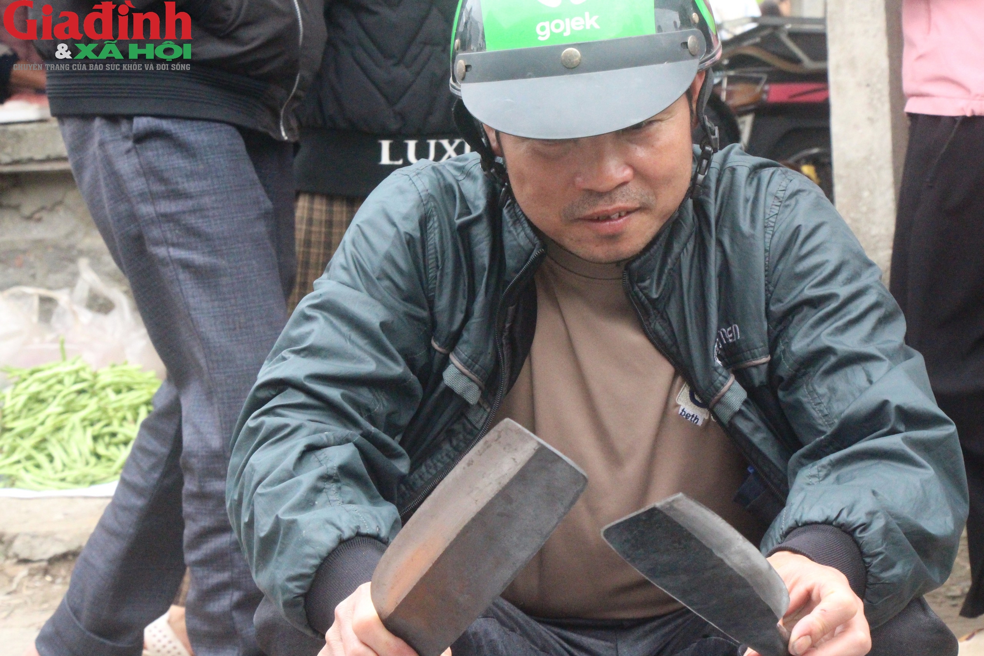 Chợ Vé cuối năm - Nơi lưu giữ những hoài niệm tìm về ký ức xưa - Ảnh 11. Chợ Vé cuối năm - Nơi lưu giữ những hoài niệm tìm về ký ức xưa - Ảnh 11.