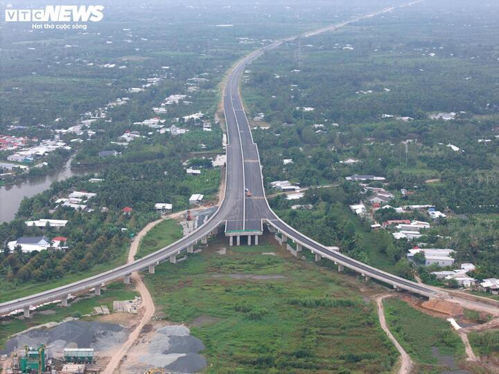 Những c&ocirc;ng tr&igrave;nh trọng điểm c&aacute;n đ&iacute;ch đầu năm 2026 - Ảnh 1.