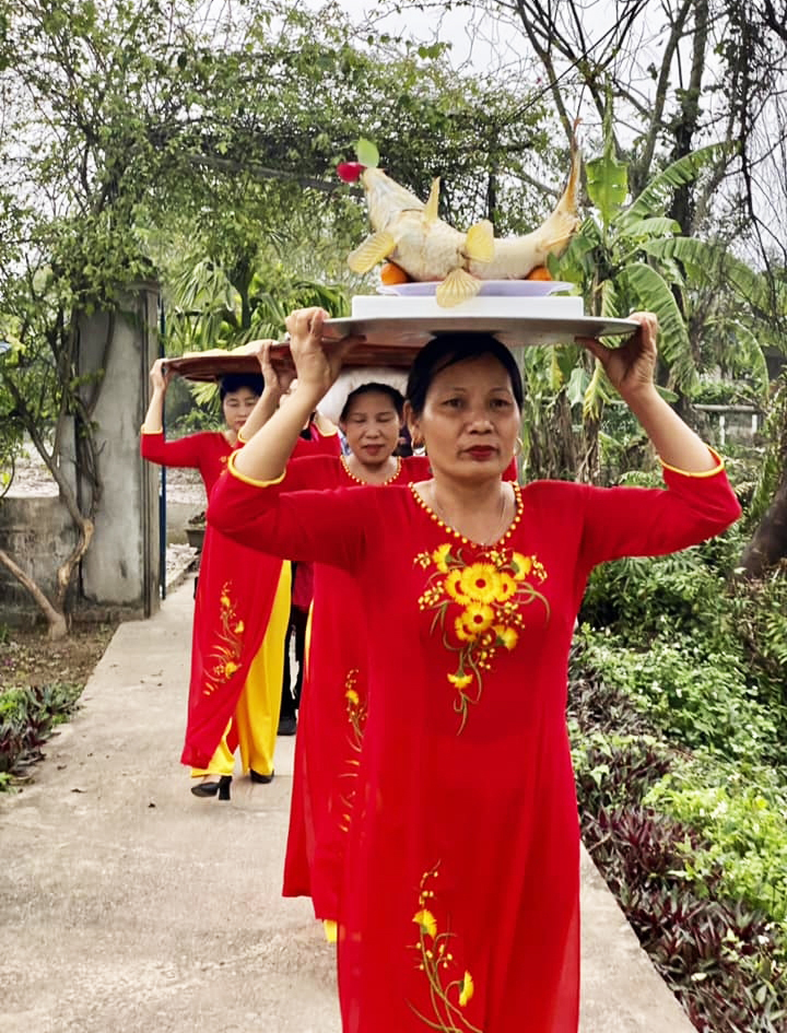 Về Hưng Y&ecirc;n tận thấy cỗ khao l&atilde;o với c&aacute; ch&eacute;p nằm v&otilde;ng chế biến suốt 10 tiếng - Ảnh 12.