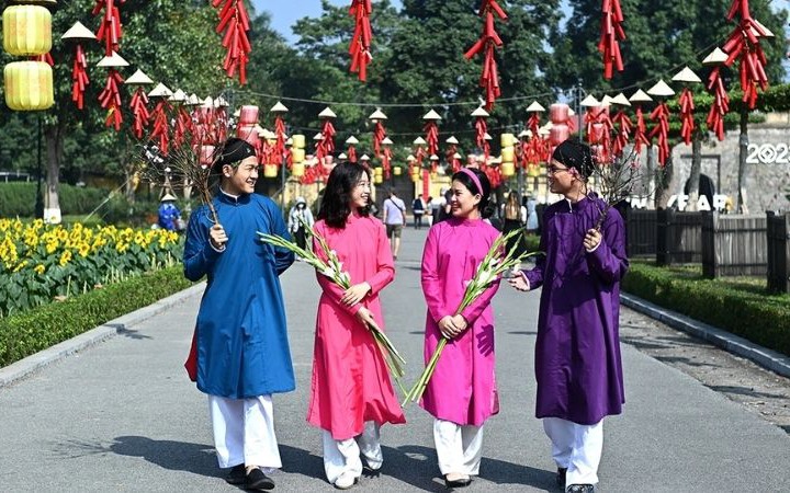 3 lưu ý quan trọng khi đi lễ chùa đầu Xuân Bính Ngọ 2026 để đón phúc lộc, gặp vạn điều may - Ảnh 3. 3 lưu ý quan trọng khi đi lễ chùa đầu Xuân Bính Ngọ 2026 để đón phúc lộc, gặp vạn điều may - Ảnh 3.