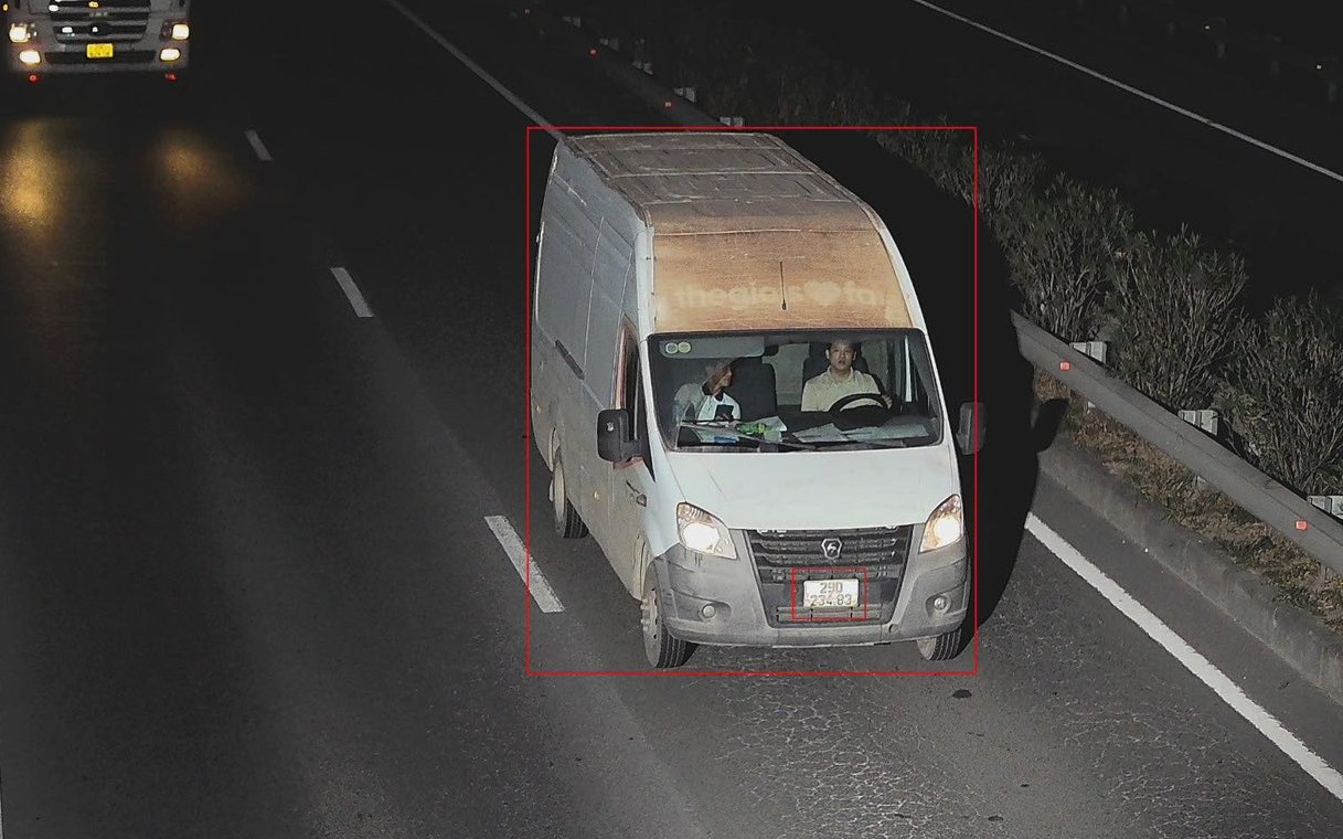 H&agrave; Nội ghi nhận 30 trường hợp vượt đ&egrave;n đỏ từ Camera AI Trong 24 giờ - Ảnh 3.