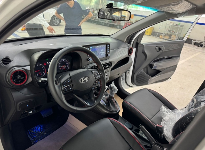 Gi&aacute; lăn b&aacute;nh Hyundai Grand i10 2026 giảm sốc , xứng danh rẻ nhất ph&acirc;n kh&uacute;c A - Ảnh 5.