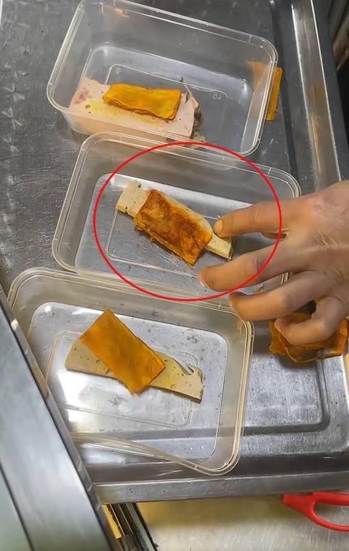 X&ocirc;n xao c&aacute;ch d&ugrave;ng nghệ kiểm tra gi&ograve; chả chứa h&agrave;n the: C&oacute; phải l&agrave; giải ph&aacute;p chọn thực phẩm an to&agrave;n để người ti&ecirc;u d&ugrave;ng y&ecirc;n t&acirc;m dịp Tết? - Ảnh 2.