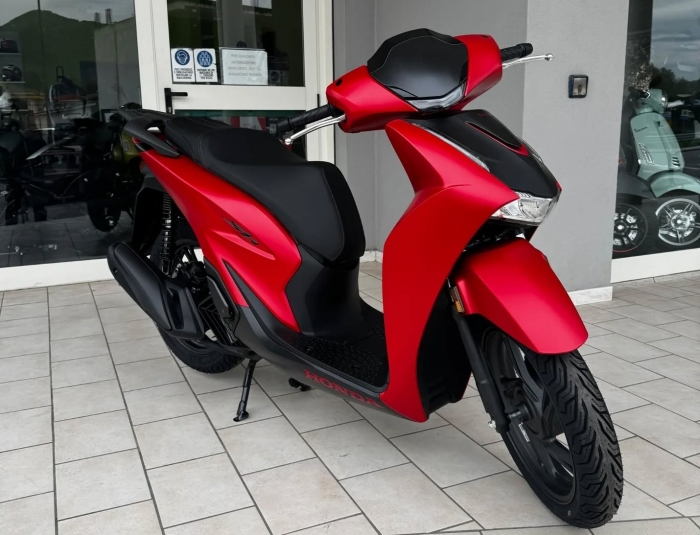 Trải nghiệm Honda SH 2026 gi&aacute; 109 triệu đồng đẹp sang trọng, thiết kế cực chất, c&oacute; phanh ABS liệu đ&aacute;ng tiền? - Ảnh 6.