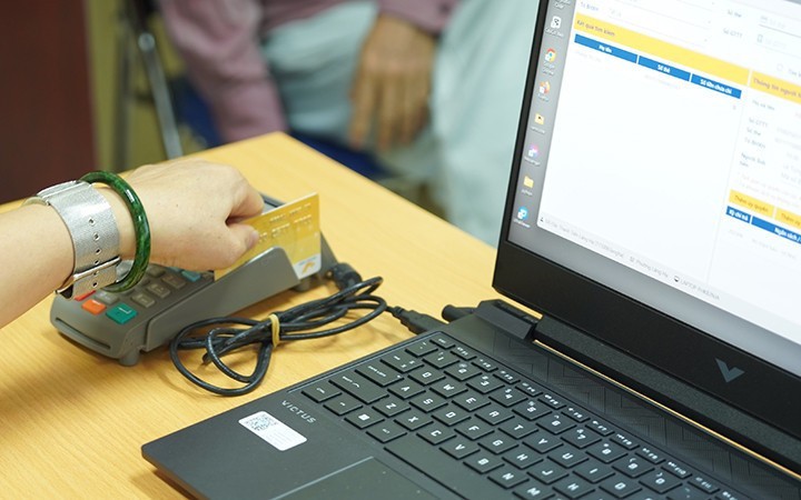 Tin s&aacute;ng 3/2: Th&ocirc;ng b&aacute;o quan trọng tới c&aacute;c hộ kinh doanh c&oacute; doanh thu dưới 500 triệu đồng/năm; Những trường hợp dừng hưởng lương hưu, trợ cấp bảo hiểm x&atilde; hội từ năm 2026