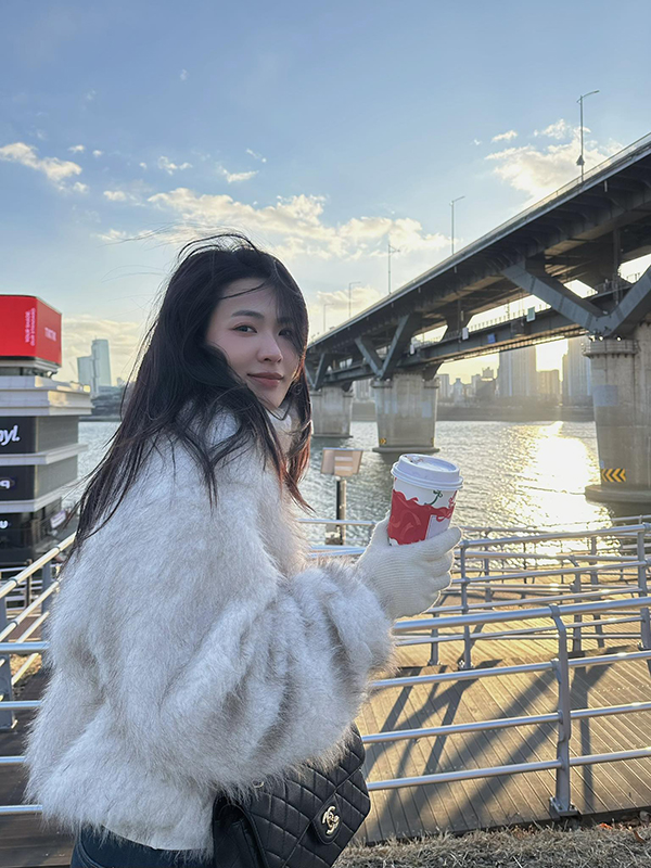 Sắc v&oacute;c Minh Trang  - Ảnh 4.