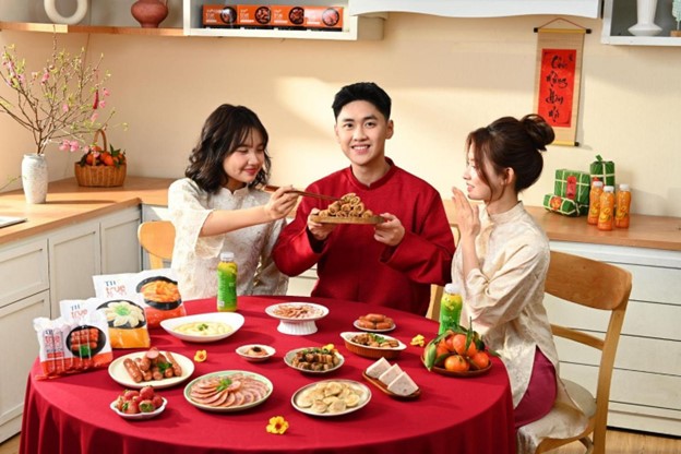 Thưởng thức bộ ba hương vị nem gi&ograve;n rụm, nh&acirc;n ngọt thơm đầy đặn từ TH true FOOD - Ảnh 1.