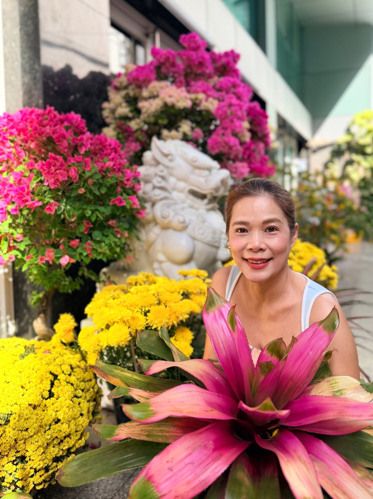 Ca sĩ Mỹ Lệ ở tuổi 54 sống vi&ecirc;n m&atilde;n b&ecirc;n biệt thự 1 . 000 M2 tại TP HCM - Ảnh 2.