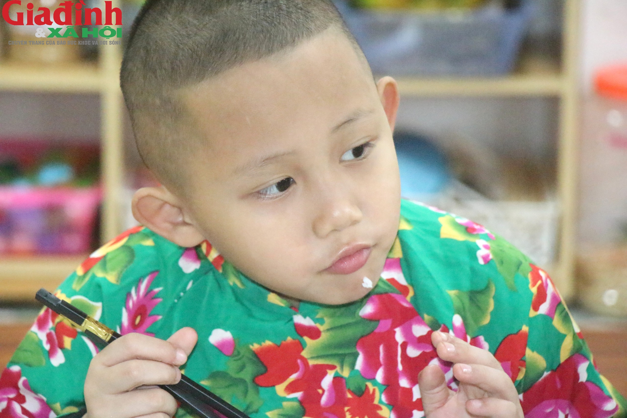 Bữa cơm tất niên 'đặc biệt'của trẻ mầm non: Giáo dục cội nguồn, trải nghiệm Tết cổ truyền - Ảnh 18. Bữa cơm tất niên 'đặc biệt'của trẻ mầm non: Giáo dục cội nguồn, trải nghiệm Tết cổ truyền - Ảnh 18.