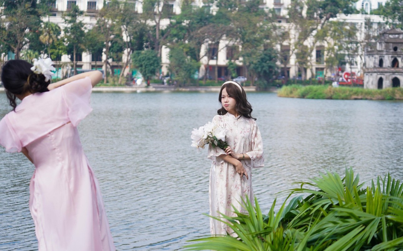 Miền Bắc nắng ấm trước khi đón mưa nhỏ, nhiệt độ tăng nhẹ