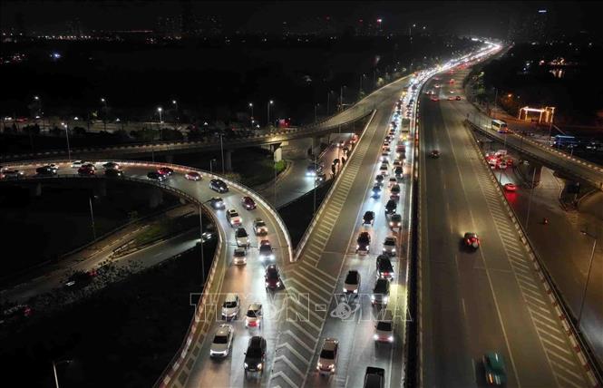 Dự kiến đông đúc, người dân nên ưu tiên phương tiện công cộng vào Hà Nội, TP.HCM