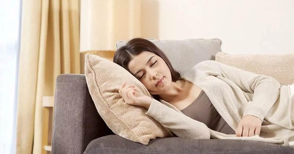 Thói quen tưởng vô hại trước khi ngủ gây tăng đường huyết, giảm miễn dịch, lão hóa sớm