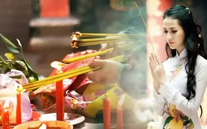 Ng&agrave;y v&iacute;a Thần T&agrave;i 2026: Chọn giờ đẹp c&uacute;ng lễ nạp t&agrave;i cho năm đỏ như son - Ảnh 3.