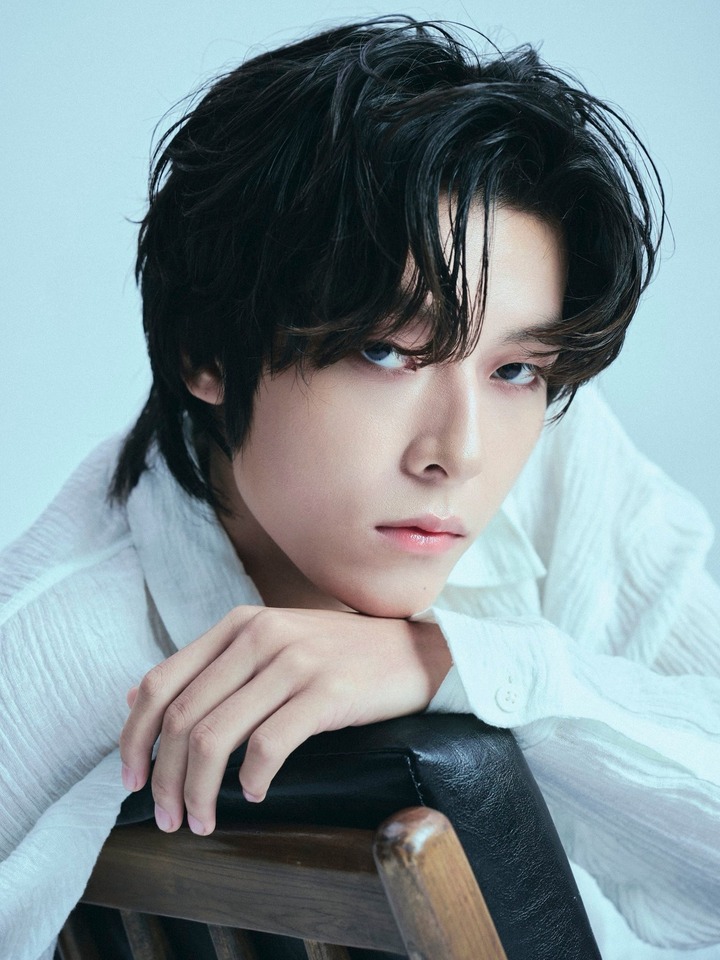 Điều &iacute;t biết về mỹ nam cao 1m92 đ&oacute;ng ch&iacute;nh phim đang dẫn đầu ph&ograve;ng v&eacute; Việt - Ảnh 3.