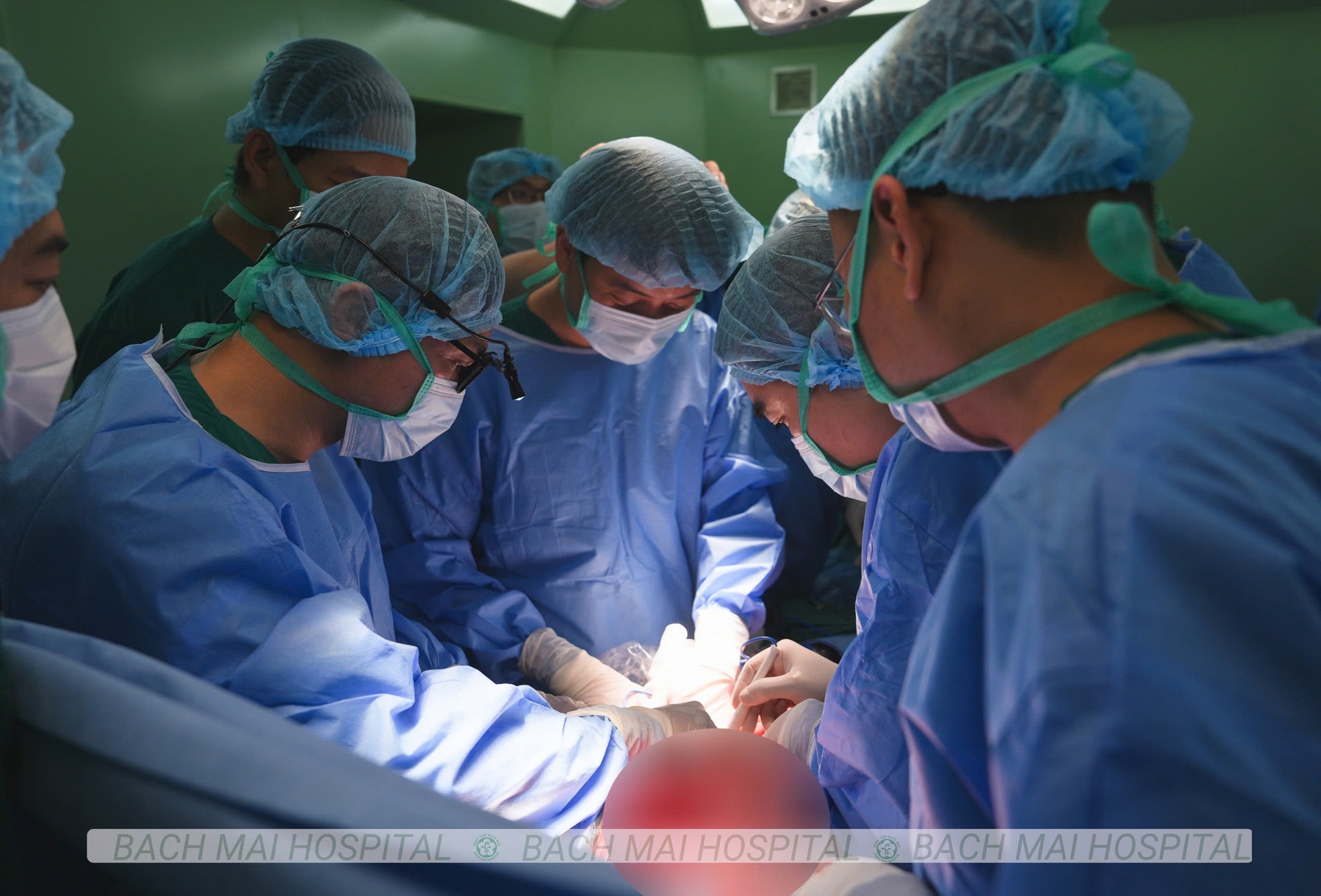 M&ugrave;ng 6 Tết, 8 cuộc đời được viết tiếp nhờ tạng hiến của một nam sinh: Một m&ugrave;a xu&acirc;n của hy vọng - Ảnh 9.