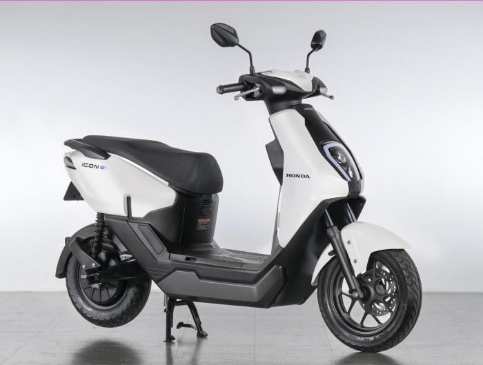 Xe máy điện giá 29 triệu đồng của Honda đẹp long lanh sánh ngang SH Mode, trang bị hiện đại, pin khỏe, đi 81km/1 lần sạc, rẻ hơn cả Vision sẽ bán ở Việt Nam - Ảnh 2. Xe máy điện giá 29 triệu đồng của Honda đẹp long lanh sánh ngang SH Mode, trang bị hiện đại, pin khỏe, đi 81km/1 lần sạc, rẻ hơn cả Vision sẽ bán ở Việt Nam - Ảnh 2.