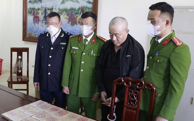 Triệt Phá Đường Dây Ma Túy Xuyên Biên Giới, Thu Giữ 22 Bánh Heroin