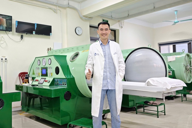 Em b&eacute; sống thực vật "hồi sinh" nhờ điều trị bằng thở oxy cao &aacute;p: Từ một ca bệnh kỳ diệu đến một hướng đi mới - Ảnh 3.