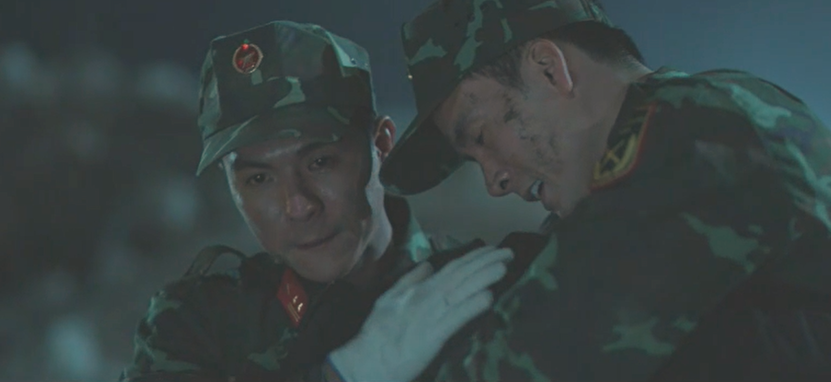 Kh&ocirc;ng giới hạn - Tập 1: X&uacute;c động gi&acirc;y ph&uacute;t bộ đội Việt Nam giải cứu nạn nh&acirc;n khỏi đống đổ n&aacute;t - Ảnh 3.