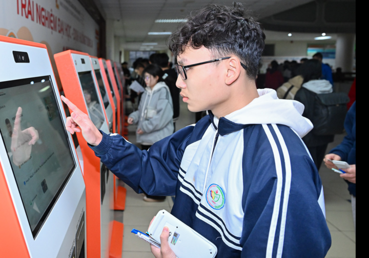 Thủ khoa Đ&aacute;nh gi&aacute; tư duy B&aacute;ch khoa đợt 1: Nam sinh Hưng Y&ecirc;n đạt 96,10 điểm - Ảnh 1.