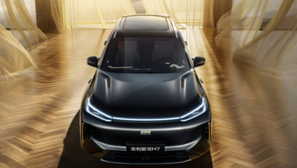 SUV hybrid gi&aacute; 650 triệu đồng thiết kế đẹp , tiết kiệm xăng v&agrave; trang bị ấn tượng - Ảnh 2.