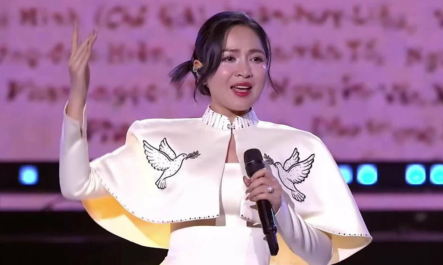 H&agrave;nh tr&igrave;nh mua nh&agrave; của Duy&ecirc;n Quỳnh sau 10 năm lăn lộn trong &Acirc;m nhạc - Ảnh 1.