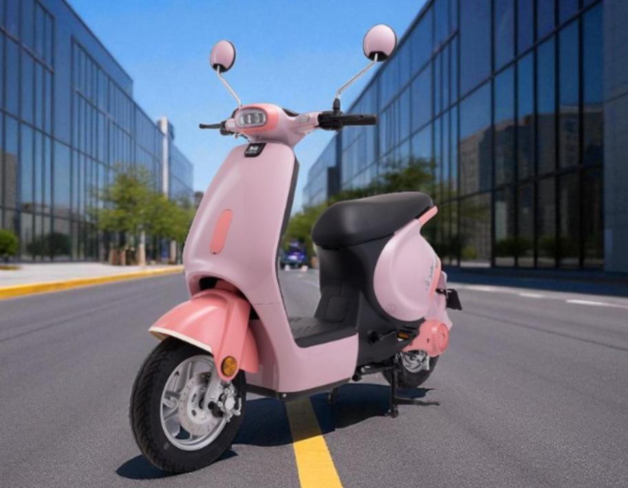 Xe m&aacute;y điện gi&aacute; 19,2 triệu đồng ở Việt Nam thiết kế đẹp mắt, động cơ tiết kiệm điện, trọng tải lớn, đi 90km/lần sạc, rẻ hơn Vision, chỉ như xe số Wave Alpha - Ảnh 3.