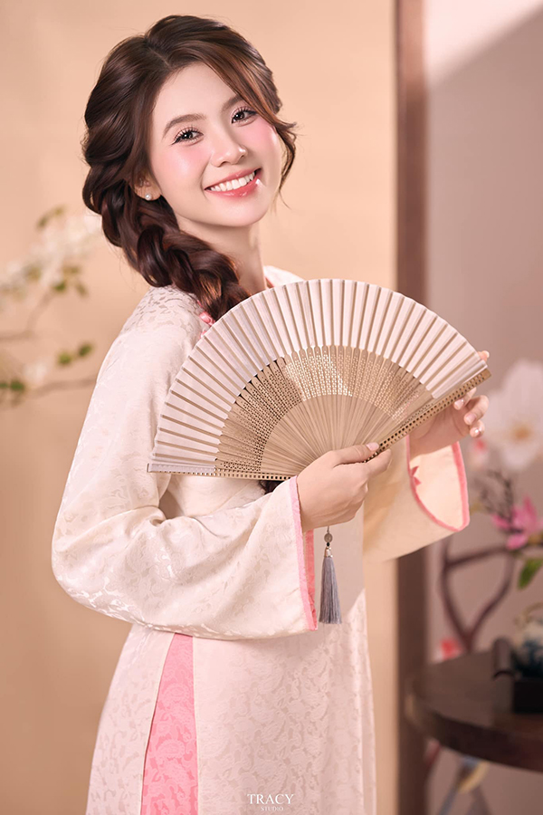 Vẻ đẹp thuần khiết của Chang M&acirc;y 'Gia đ&igrave;nh tr&aacute;i dấu' - Ảnh 3.