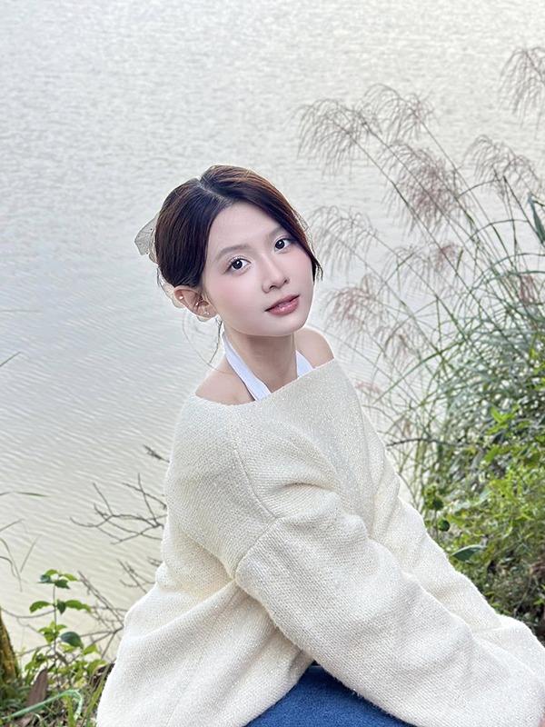 Vẻ đẹp thuần khiết của Chang M&acirc;y 'Gia đ&igrave;nh tr&aacute;i dấu' - Ảnh 7.