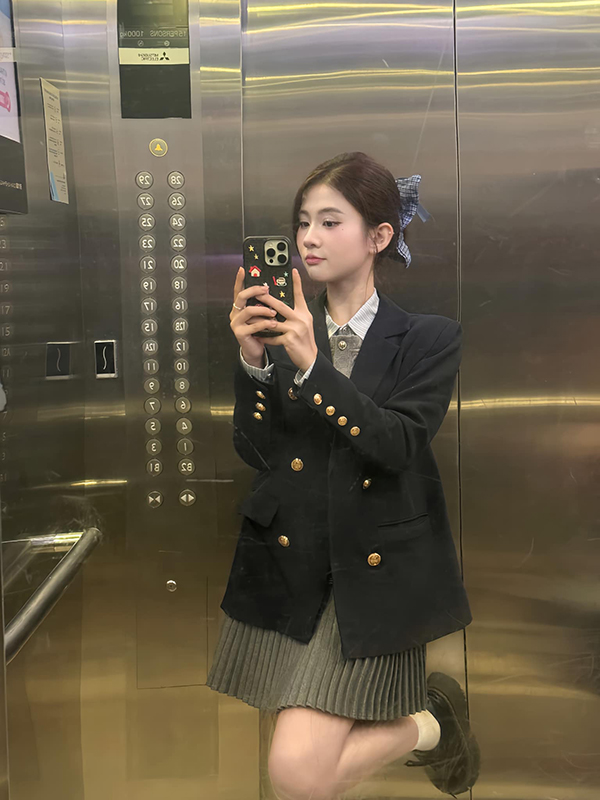 Vẻ đẹp thuần khiết của Chang M&acirc;y 'Gia đ&igrave;nh tr&aacute;i dấu' - Ảnh 8.