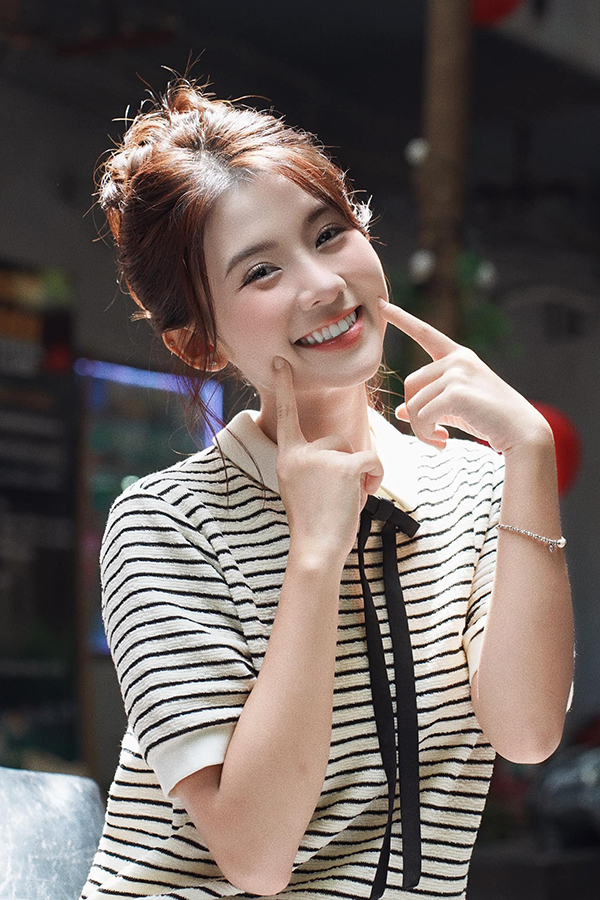 Vẻ đẹp thuần khiết của Chang M&acirc;y 'Gia đ&igrave;nh tr&aacute;i dấu' - Ảnh 9.