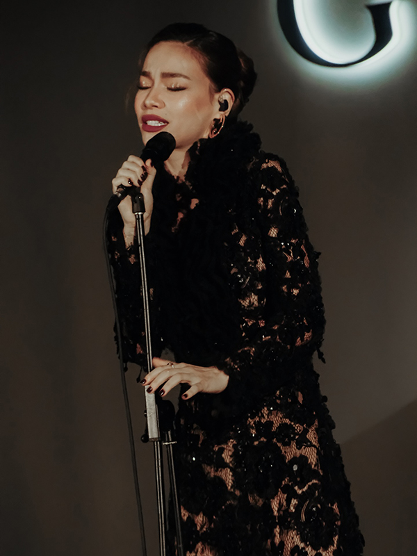 Cận cảnh Hồ Ngọc H&agrave; 'độ' body đ&oacute;n Tết B&iacute;nh Ngọ với lịch tr&igrave;nh tập luyện v&agrave; ăn uống  - Ảnh 9.