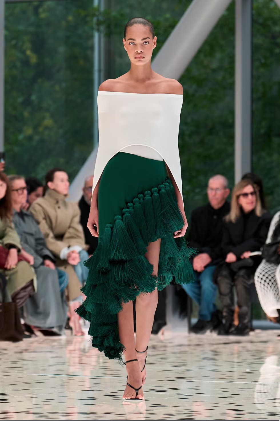 C&aacute;c show diễn Xu&acirc;n 2026 mang đến v&ocirc; số &yacute; tưởng trang phục cho những ng&agrave;y Tết - Ảnh 3.