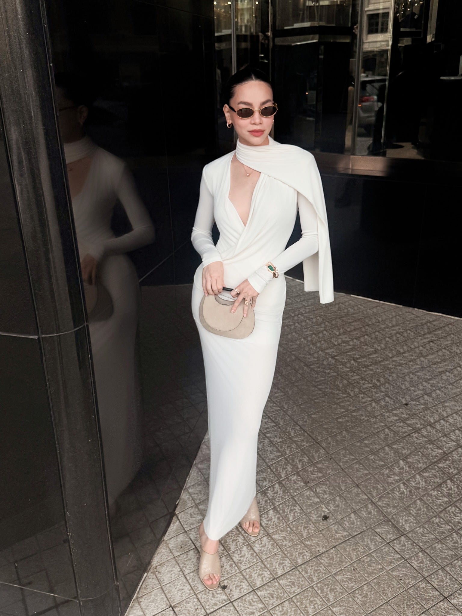 Hồ Ngọc H&agrave; v&agrave; c&aacute;ch giữ d&aacute;ng tuổi 40: Tối sữa hạt, ng&agrave;y yoga, siết 2 kg vẫn khỏe đẹp - Ảnh 4.