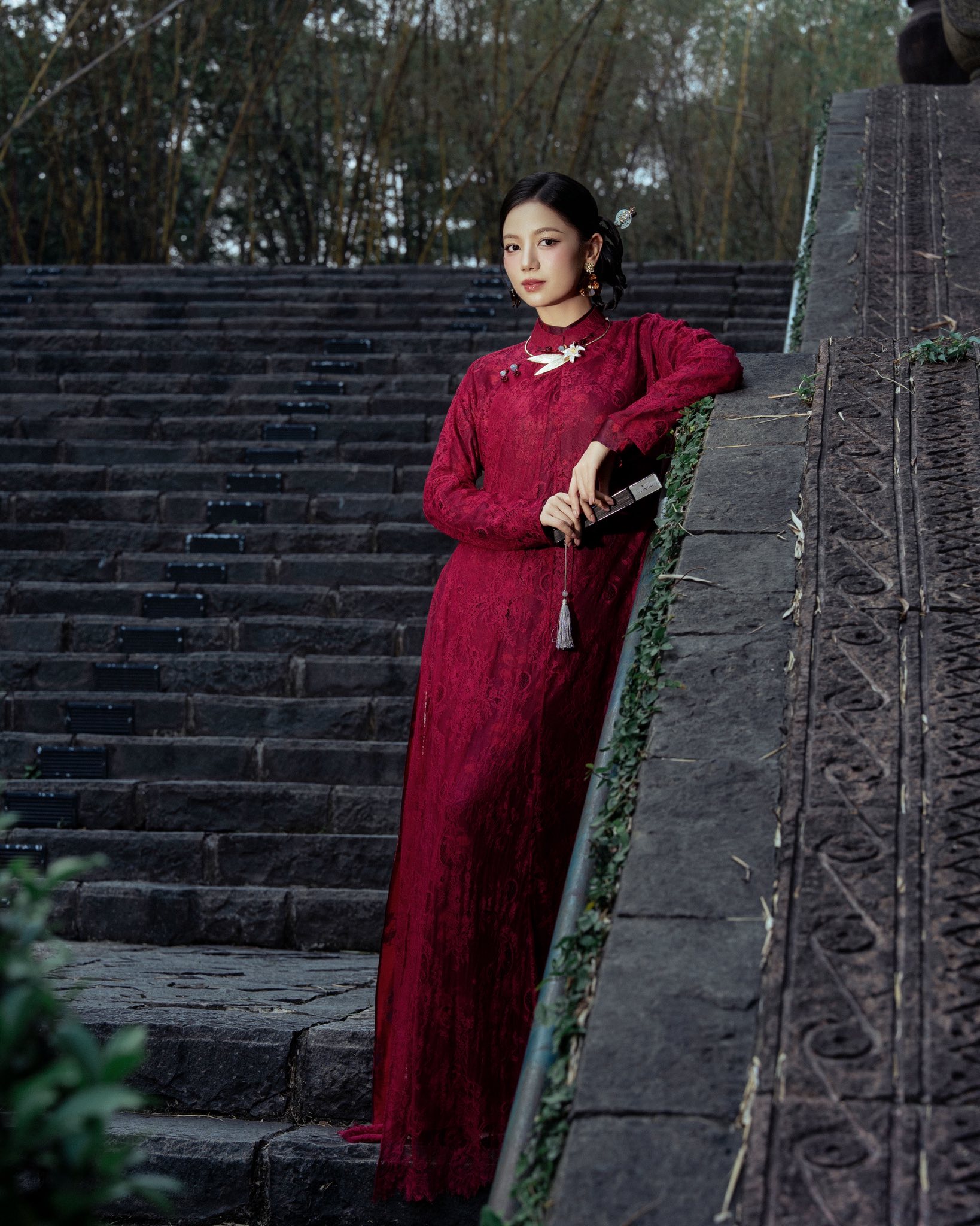 Nữ diễn vi&ecirc;n Mưa đỏ tỏa s&aacute;ng với &aacute;o d&agrave;i Tết truyền thống 2026 - Ảnh 5.