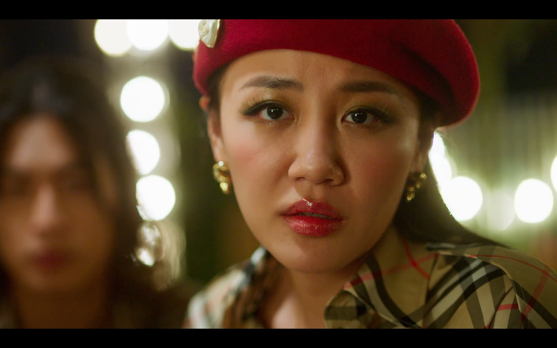 Phim Tết của Trấn Th&agrave;nh: Văn Mai Hương bị tổn thương s&acirc;u sắc v&igrave; bị "bạn th&acirc;n" x&uacute;i chia tay