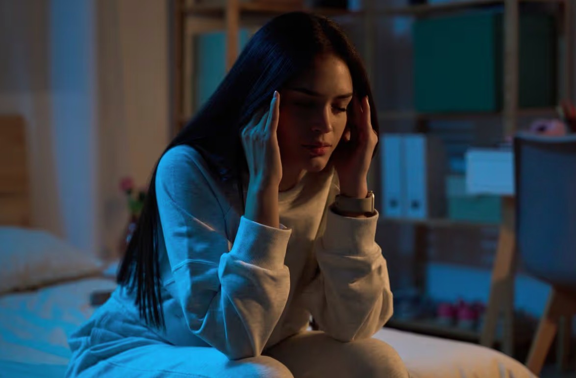 B&aacute;c sĩ thần kinh n&oacute;i thẳng: Đang ngủ m&agrave; thấy dấu hiệu n&agrave;y th&igrave; cần đi kh&aacute;m sớm - Ảnh 1.