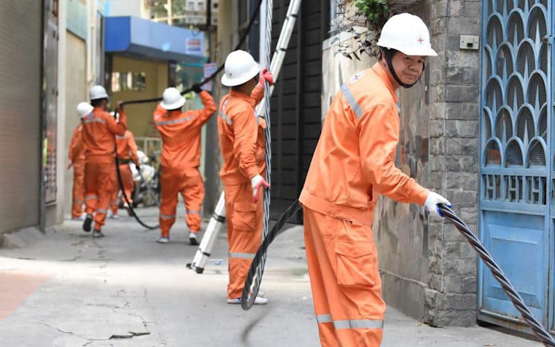 Cúp điện diện rộng tại Đồng Tháp, Tiền Giang: Nhiều khu dân cư mất điện 10 giờ/ngày