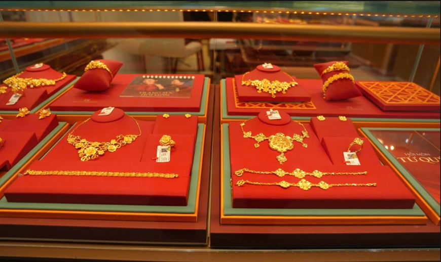 Gi&aacute; v&agrave;ng h&ocirc;m nay (8/2): V&agrave;ng SJC, v&agrave;ng nhẫn Bảo T&iacute;n Minh Ch&acirc;u, Bảo T&iacute;n Mạnh Hải, Doji, Ph&uacute; Qu&yacute; ra sao? - Ảnh 1.