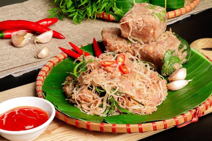 Chuyên gia cảnh báo: 80% ca ngộ độc dịp Tết đến từ những thực phẩm quen thuộc ai cũng từng ăn - Ảnh 3.