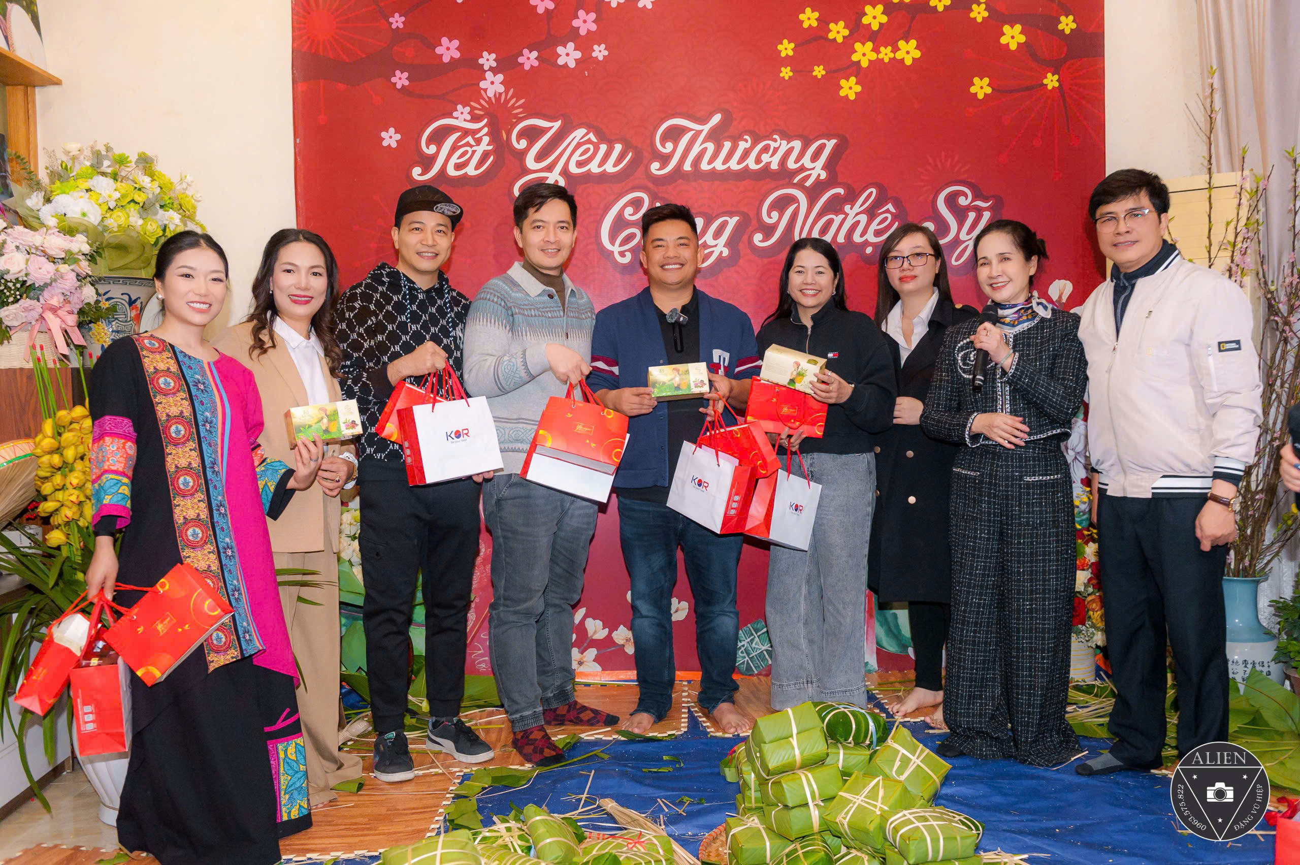 Nghệ sĩ Tr&agrave; My tổ chức thi g&oacute;i b&aacute;nh chưng, NSND Lan Hương l&agrave;m gi&aacute;m khảo - Ảnh 9.