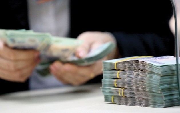 L&atilde;i suất tiết kiệm 13 th&aacute;ng l&ecirc;n tới 9 %: Tiền l&atilde;i nhận được từ 150 triệu đồng - Ảnh 1.