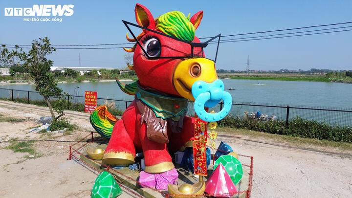 Ngắm linh vật ngựa đẹp, độc đ&aacute;o ở c&aacute;c tỉnh, th&agrave;nh dịp Tết B&iacute;nh Ngọ 2026 - Ảnh 19.