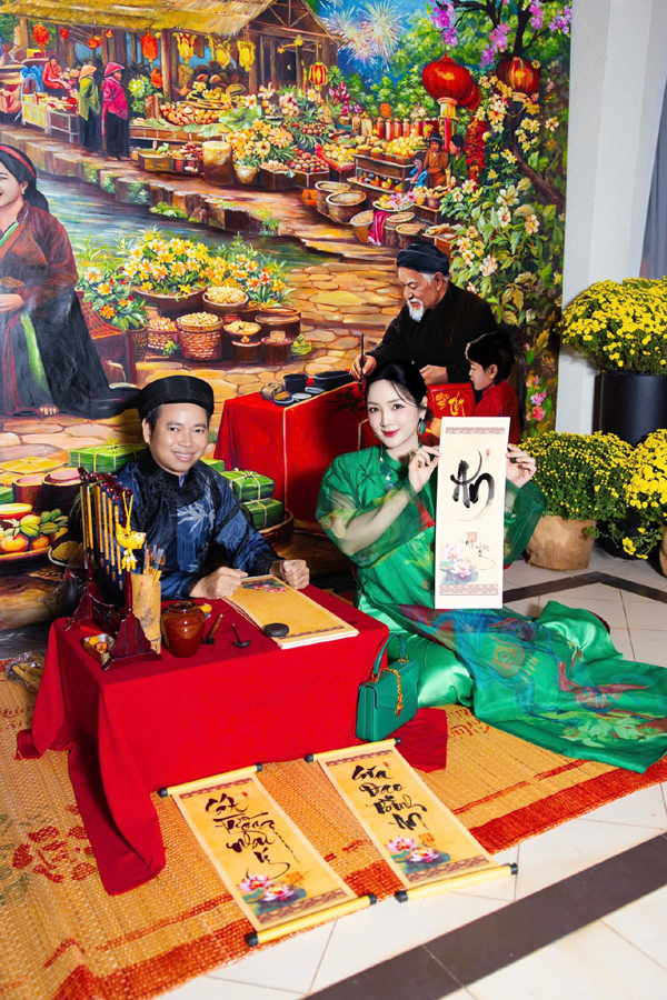 Kh&ocirc;ng kh&iacute; Tết rộn r&agrave;ng trong bữa tiệc tất ni&ecirc;n ở biệt thự 1000m2 của Gi&aacute;ng My - Ảnh 3.