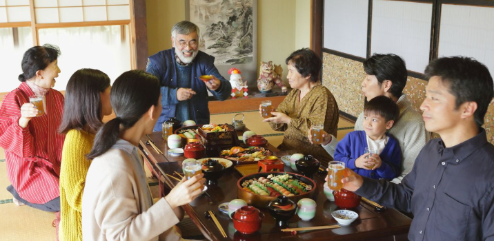 Sự tinh tế trong m&acirc;m cỗ đầu năm của người Nhật: Osechi ryori mang lời ch&uacute;c c&aacute;t l&agrave;nh - Ảnh 1.