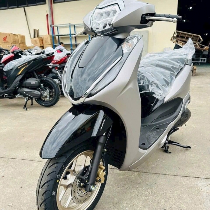 Gi&aacute; xe Honda LEAD 2026 giảm mạnh , kh&aacute;ch h&agrave;ng đổ x&ocirc; chọn mua thay Vision , Air Blade - Ảnh 7.