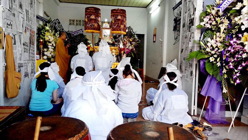 THỜI GIAN CHỜ SAU TANG LỄ ĐỂ ĐI CHÙA THEO QUAN ĐIỂM PHẬT GIÁO