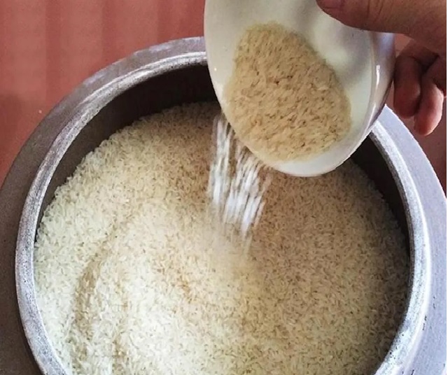 Hũ gạo đặt ở đ&acirc;u trong bếp để h&uacute;t t&agrave;i lộc năm 2026 - Ảnh 2.