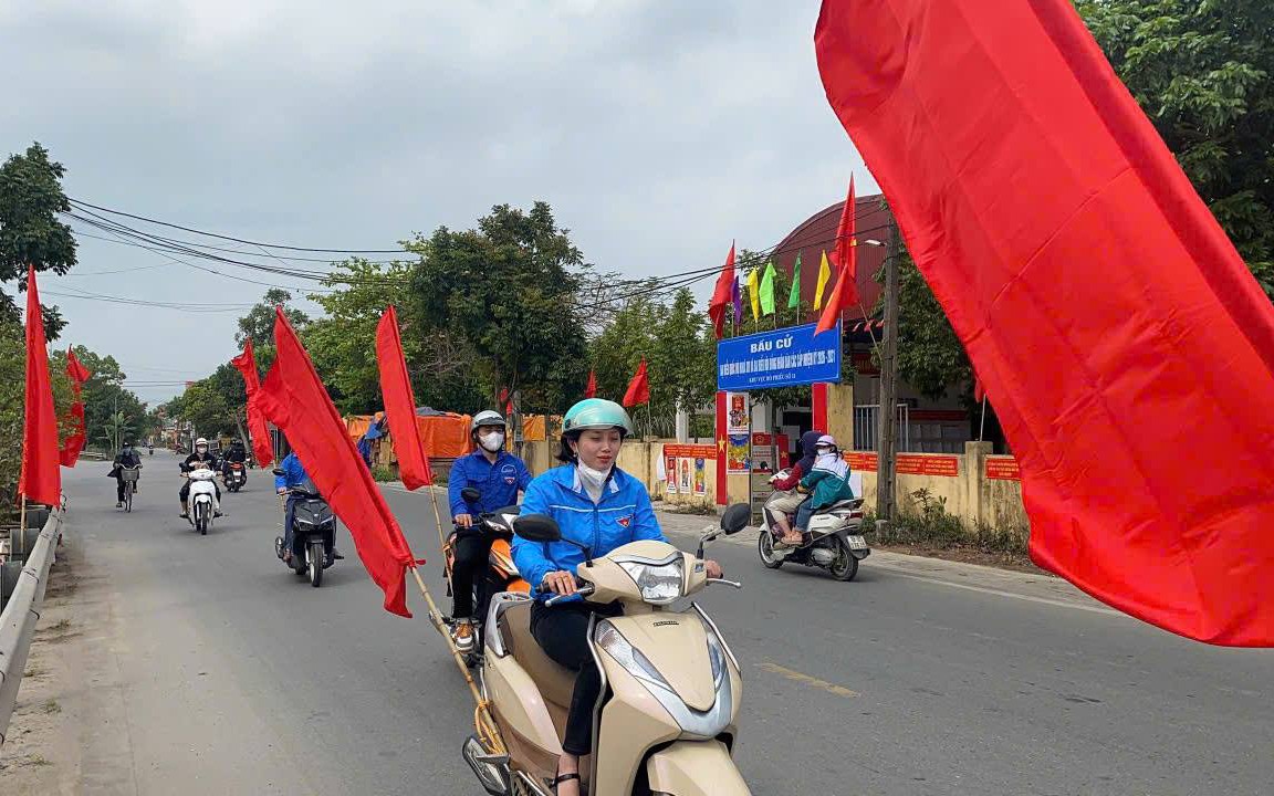 Không Khí Bầu Cử Lan Tỏa Khắp Các Khu Dân Cư Tại Ninh Bình
