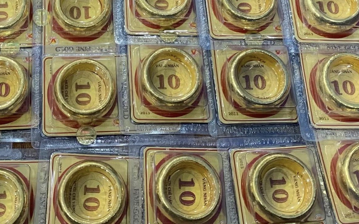 Gi&aacute; v&agrave;ng h&ocirc;m nay 17 / 3: V&agrave;ng SJC , Bảo T&iacute;n Minh Ch&acirc;u c&ograve;n giảm kh&ocirc;ng? - Ảnh 1.